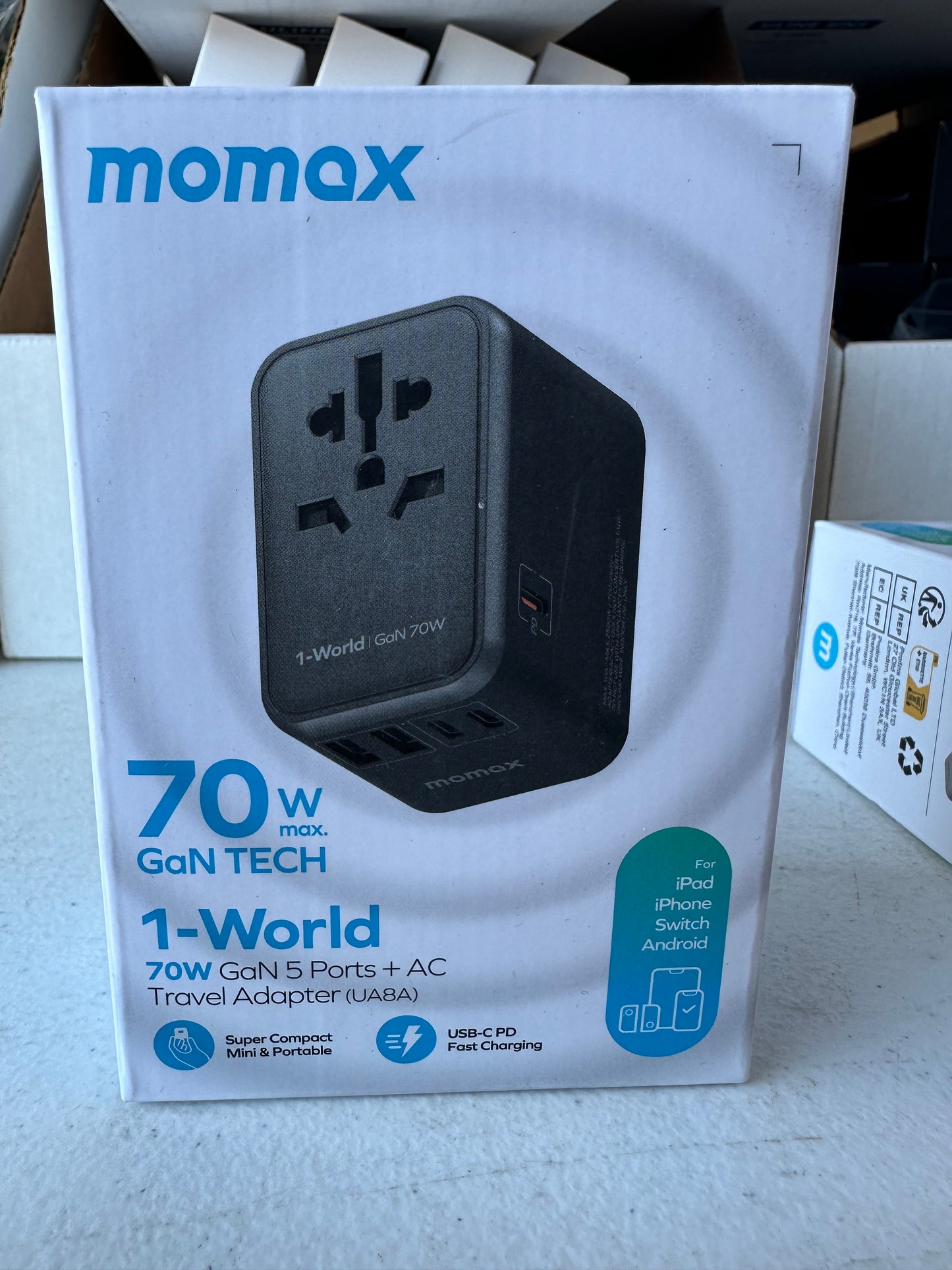 MOMAX Universal Travel Adapter, PD 35W Fast International Power Adapter, 3 USB C & 2 USB A, Worldwide Travel Plug Adapter, International Power Adapter for Europe, USA, Japan, Australia (Type C/A/G/I)