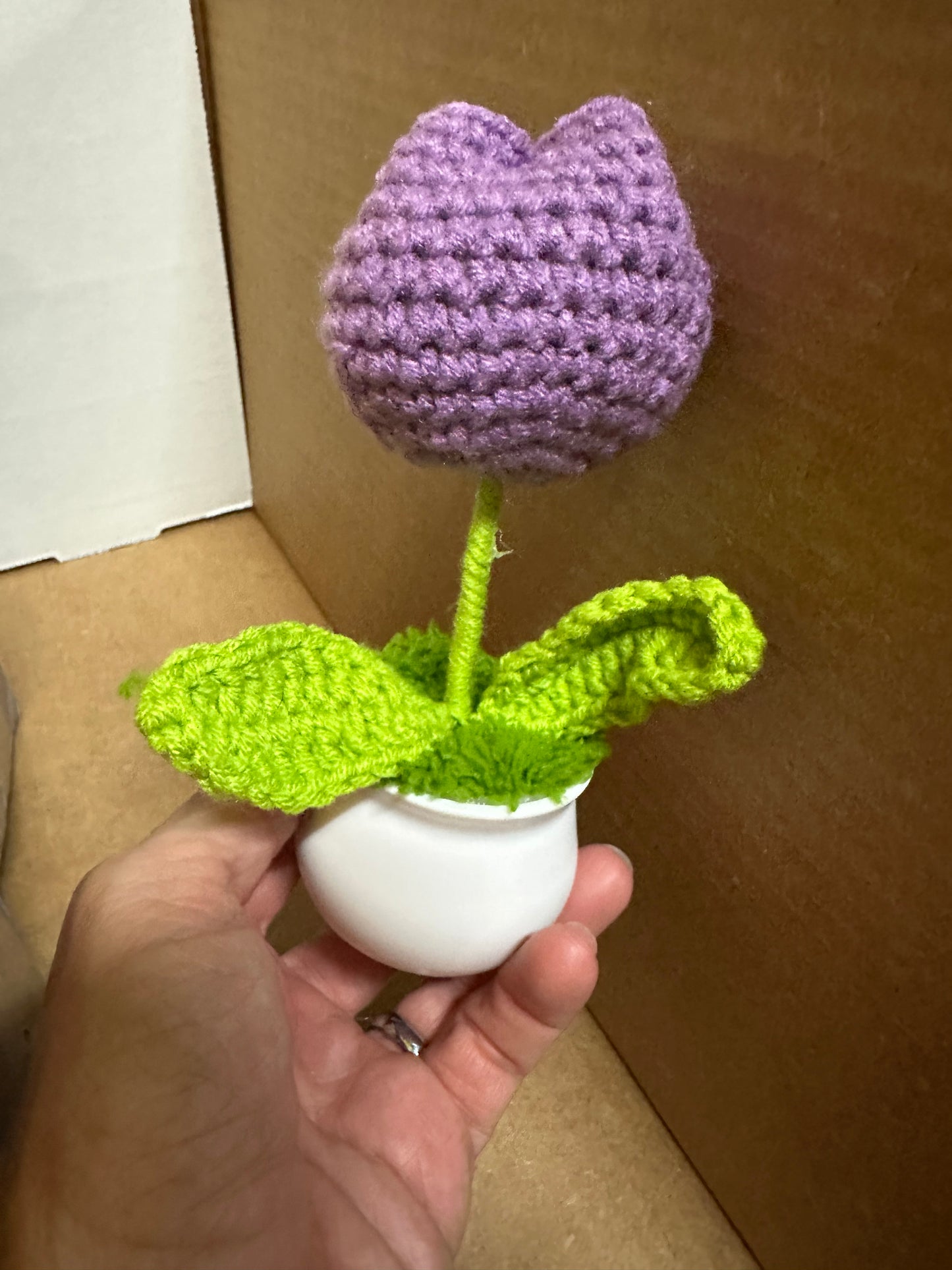 Crochet Flower Bouquet, Crochet Flowers Pot Faux Crocheted Flowers Suitable for Home Kitchen Office Decoration Mother's Day Birthday Gift (Color : Purple)