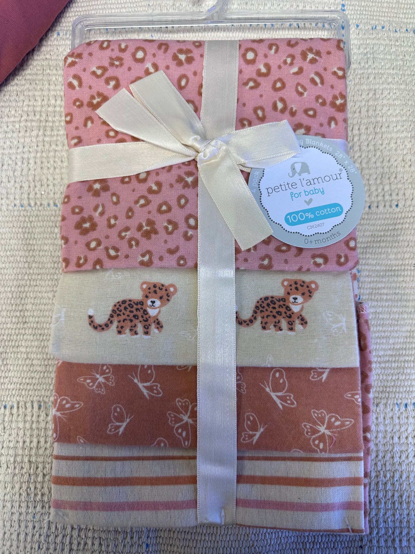 4 pack Flannel Receiving Blankets (Pink Leopard Pattern)